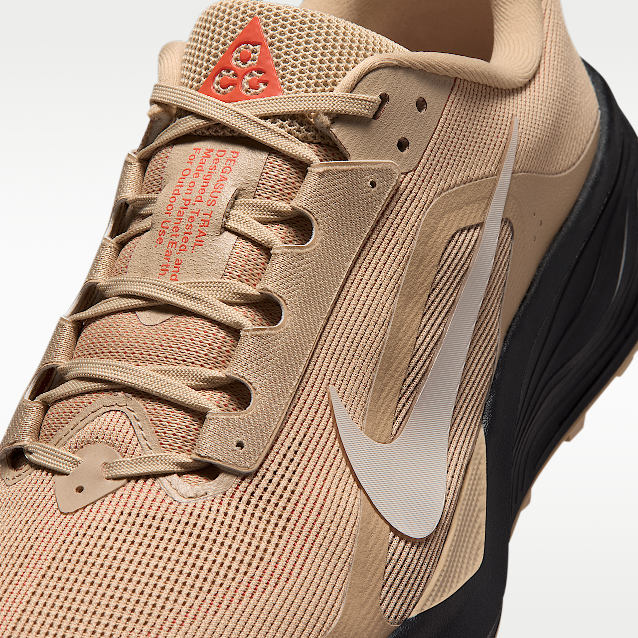 Nike ACG sneaker Linen/Zwart/Light Crimson/Light Orewood Brown