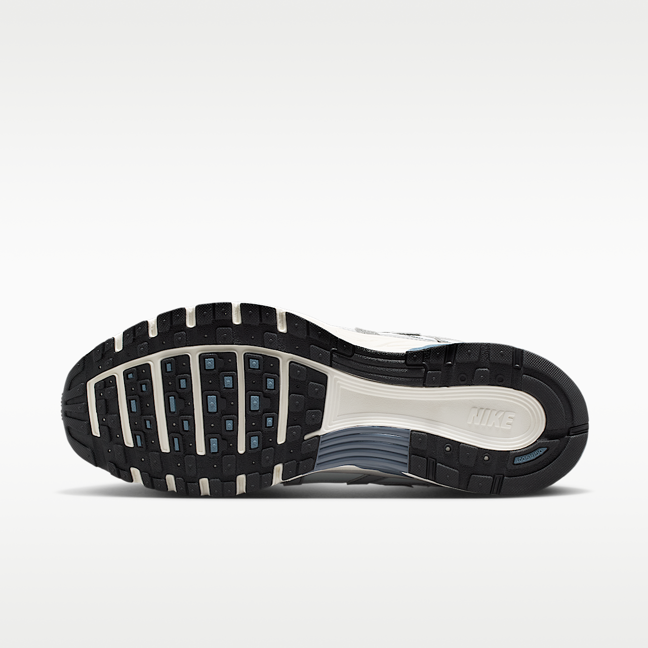 Nike P-6000 sneaker Light Smoke Grey/Smoke Grey/Photon Dust/Blue Graphite