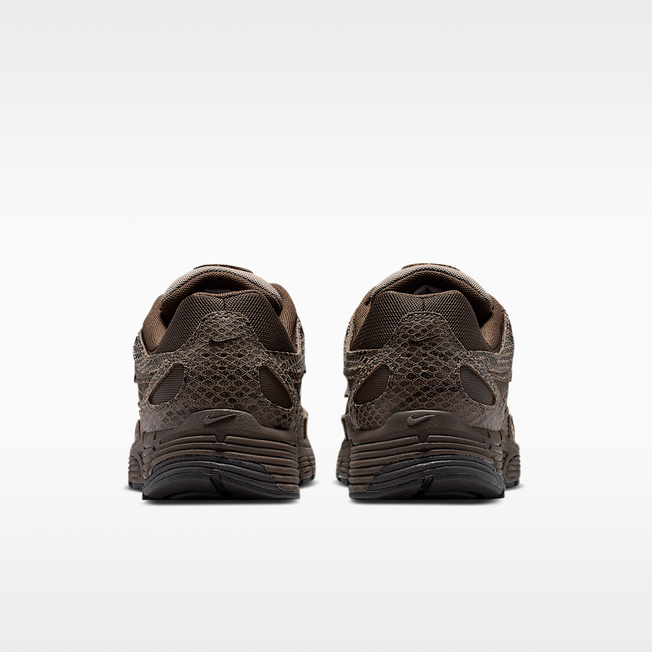 Nike P-6000 sneaker Velvet Brown/British Khaki/Zwart/Light Chocolate