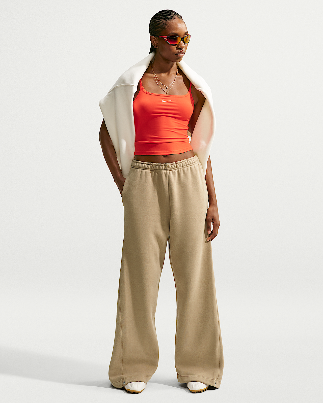 Женские  Nike Studio Fleece Medium Weight Loose Pleated Snap Pants