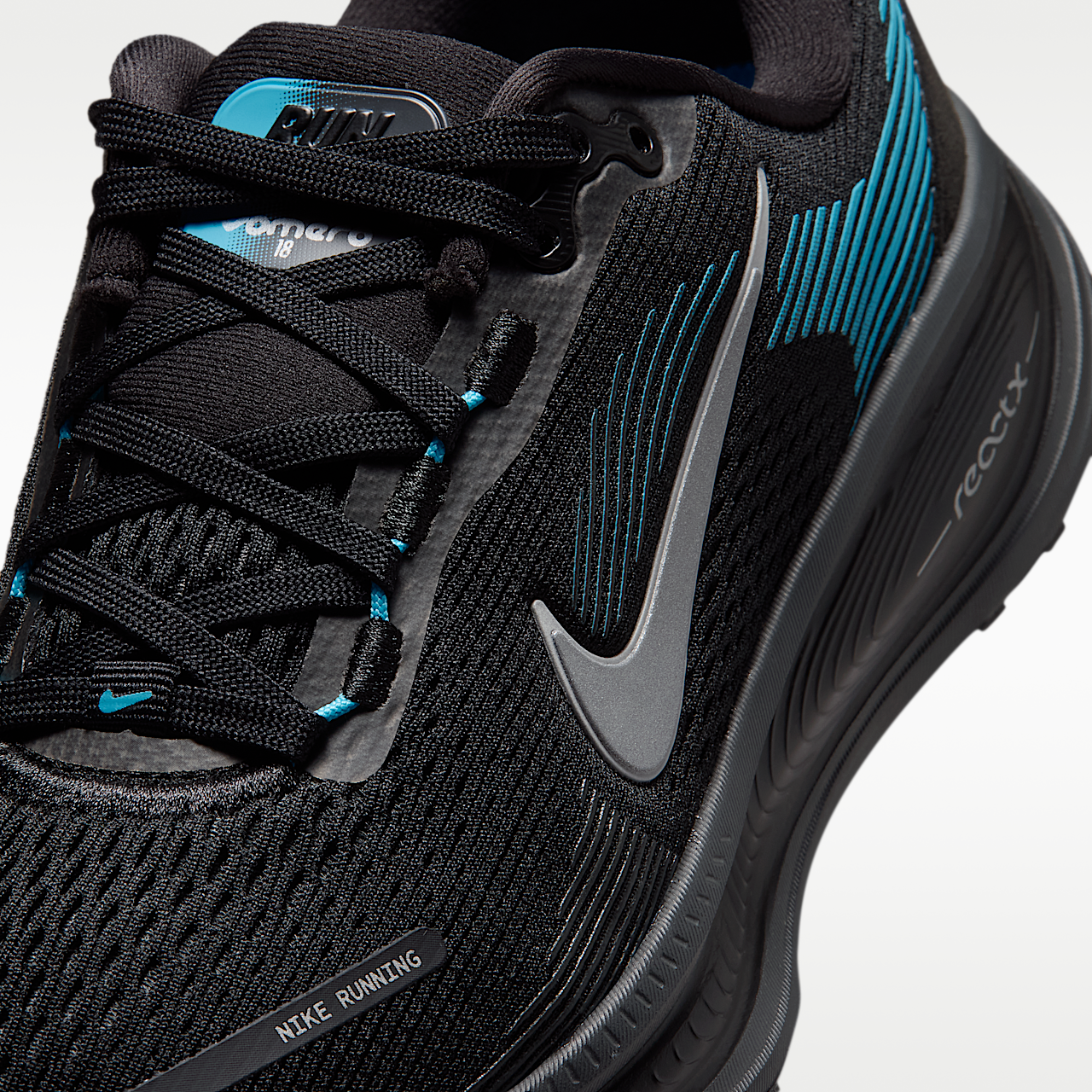 Nike Vomero sneaker Zwart/Light Current Blue/Anthracite/Silver