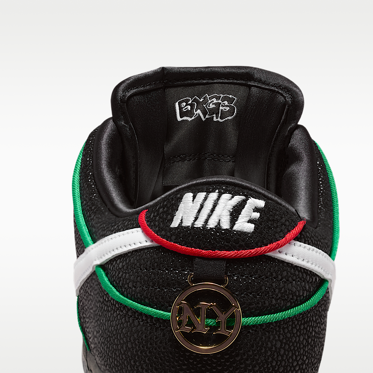 Nike Dunk Low sneaker Zwart/Challenge Red/Total Orange/Wit