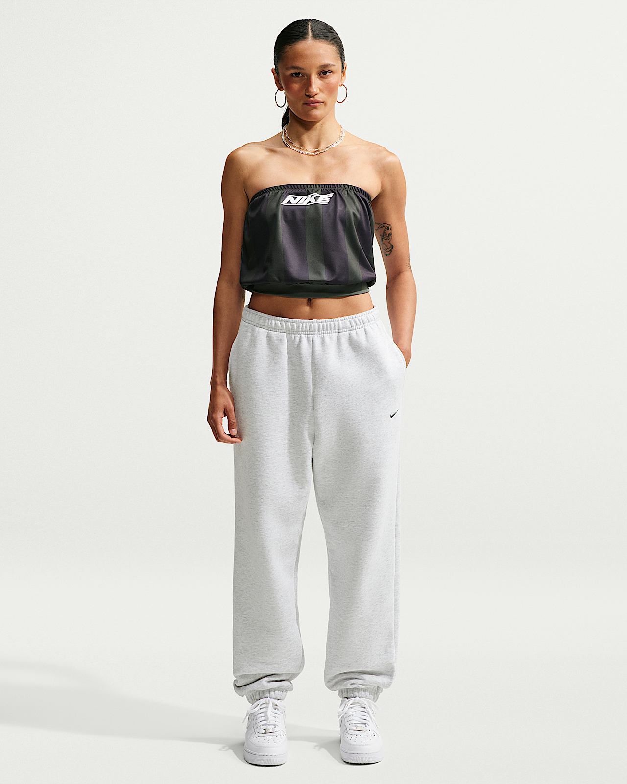 Женские  Nike Studio Fleece Medium Weight High-Rise Oversized Cuffed Pants