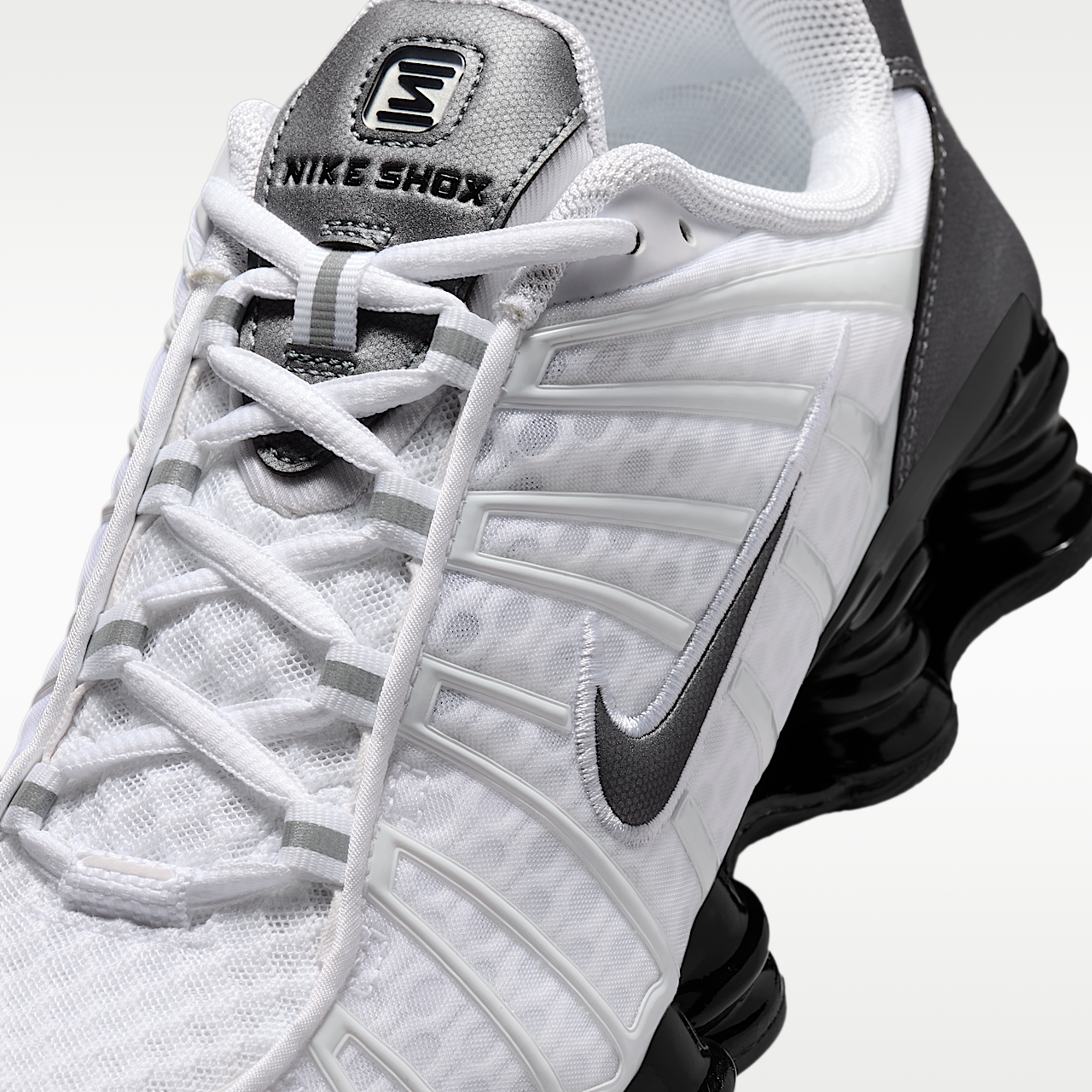 Nike Nike Shox sneaker Wit/Zwart/Cool Grey/Metallic Cool Grey