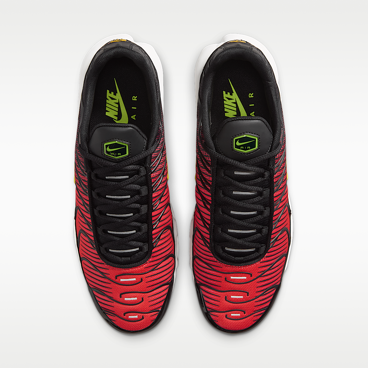 Nike Air Max Plus sneaker Zwart/Volt/Light Crimson/Opti Yellow