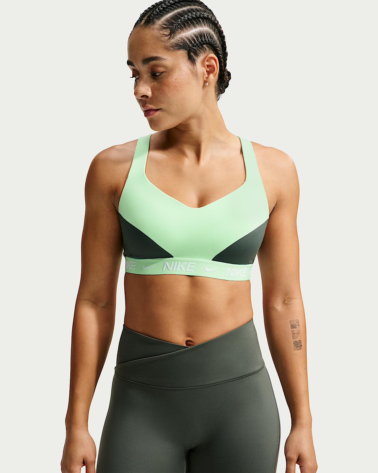 Женские  Nike Indy High Support Padded Adjustable Sports Bra