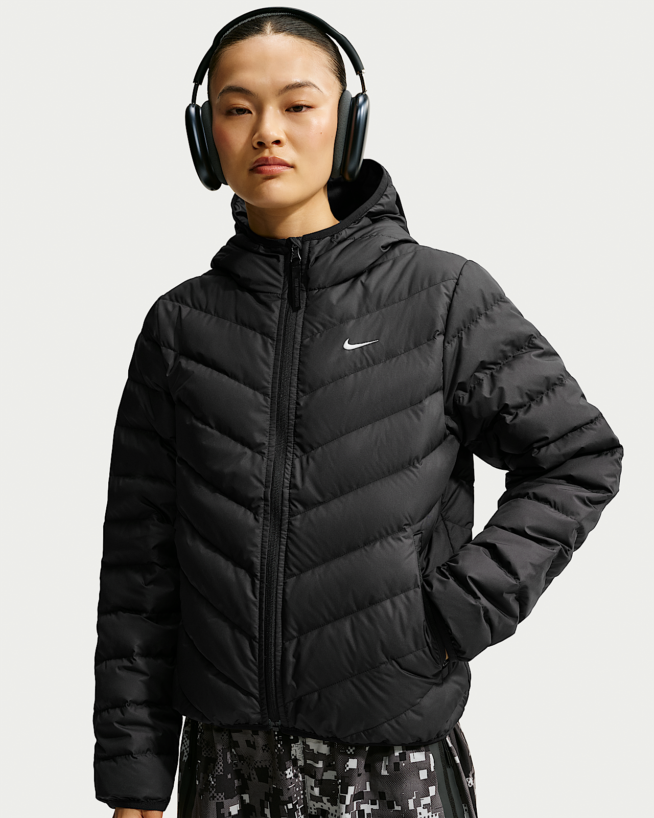 Женская куртка Nike Sportswear Windpuffer Therma-FIT Hooded Down