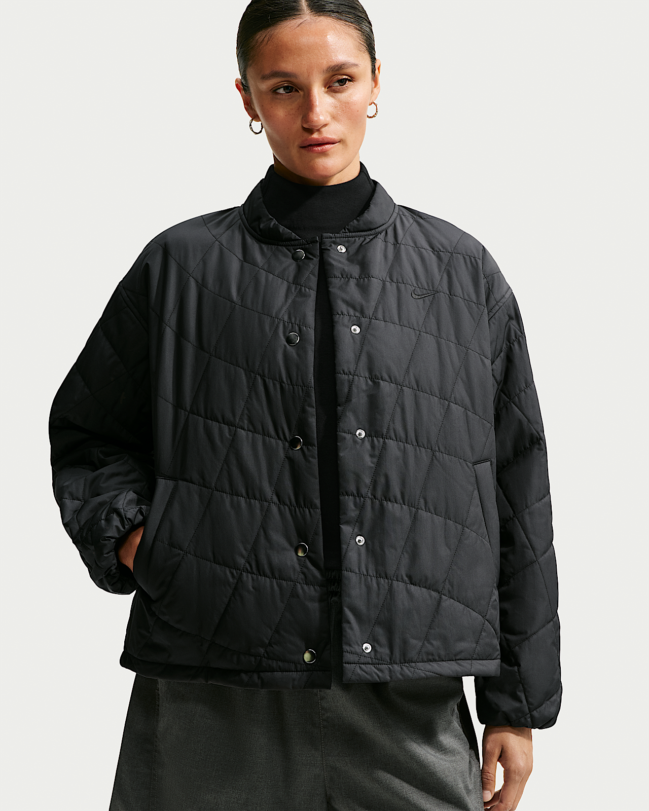 Женская куртка Nike Sportswear Therma-FIT Quilted Barn