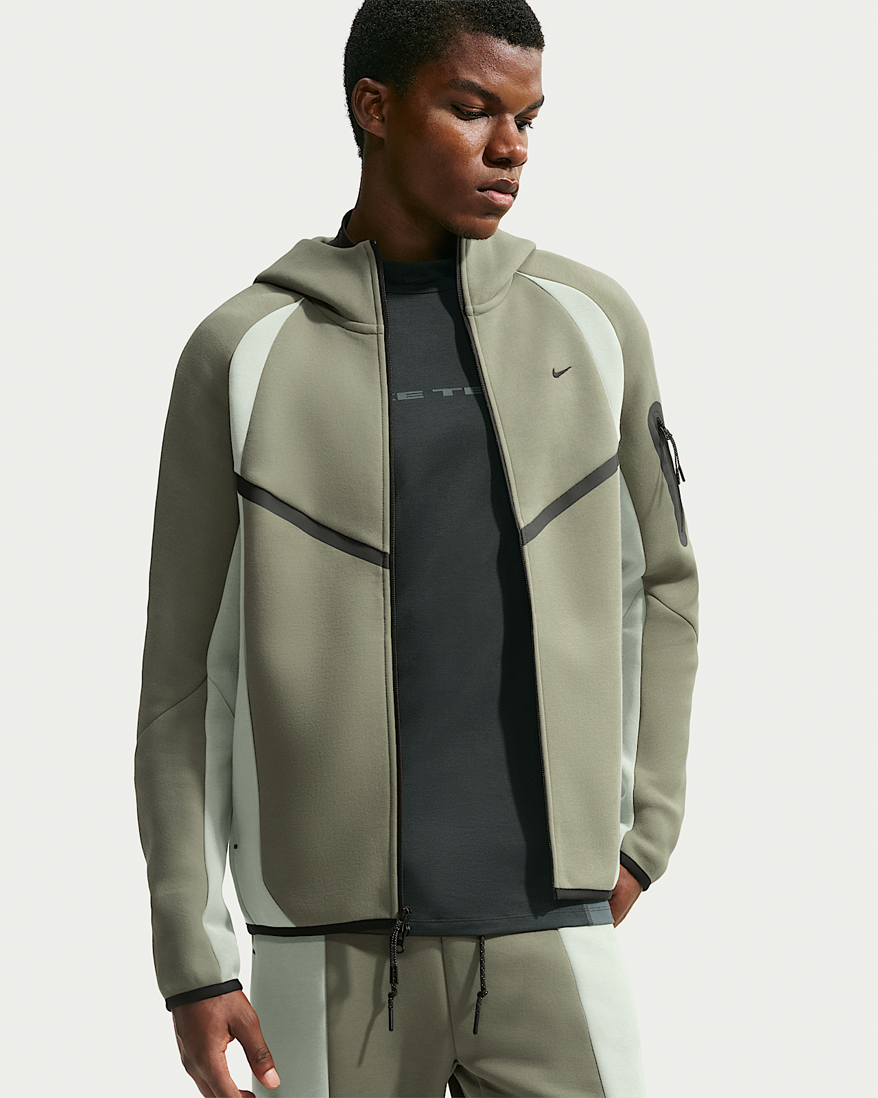 Мужская куртка Nike Tech Color-Block Full-Zip Fleece Windrunner для бега