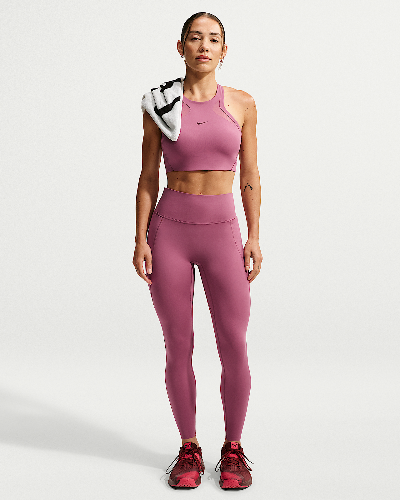 Женские тайтсы Nike Universa High-Waisted 7/8 Leggings with No Front Seam