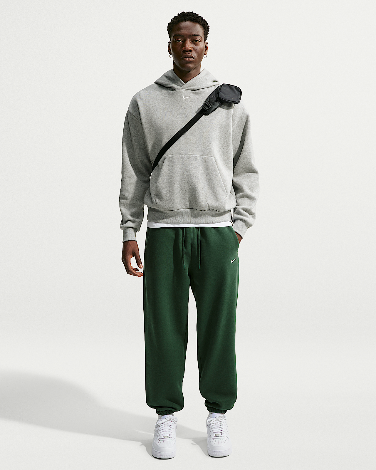 Мужские  Nike Solo Fleece Cuffed Pants