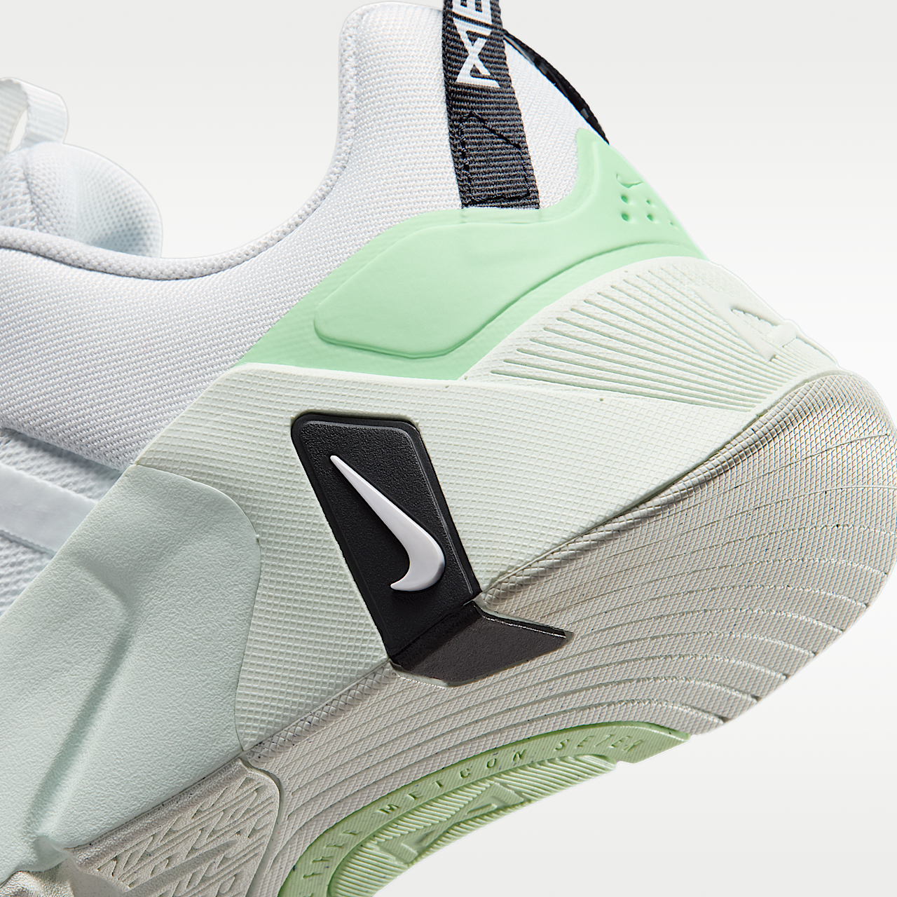 Nike Free sneaker Off White/Cucumber Calm/Barely Green/Wit