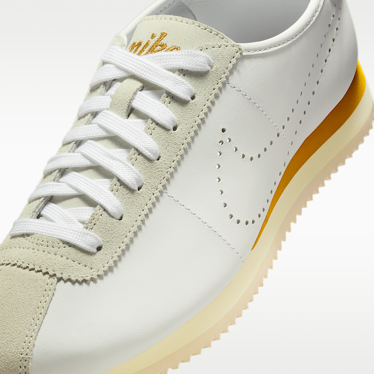 Nike Cortez sneaker Wit/Light Bone/Coconut Milk/Bronze