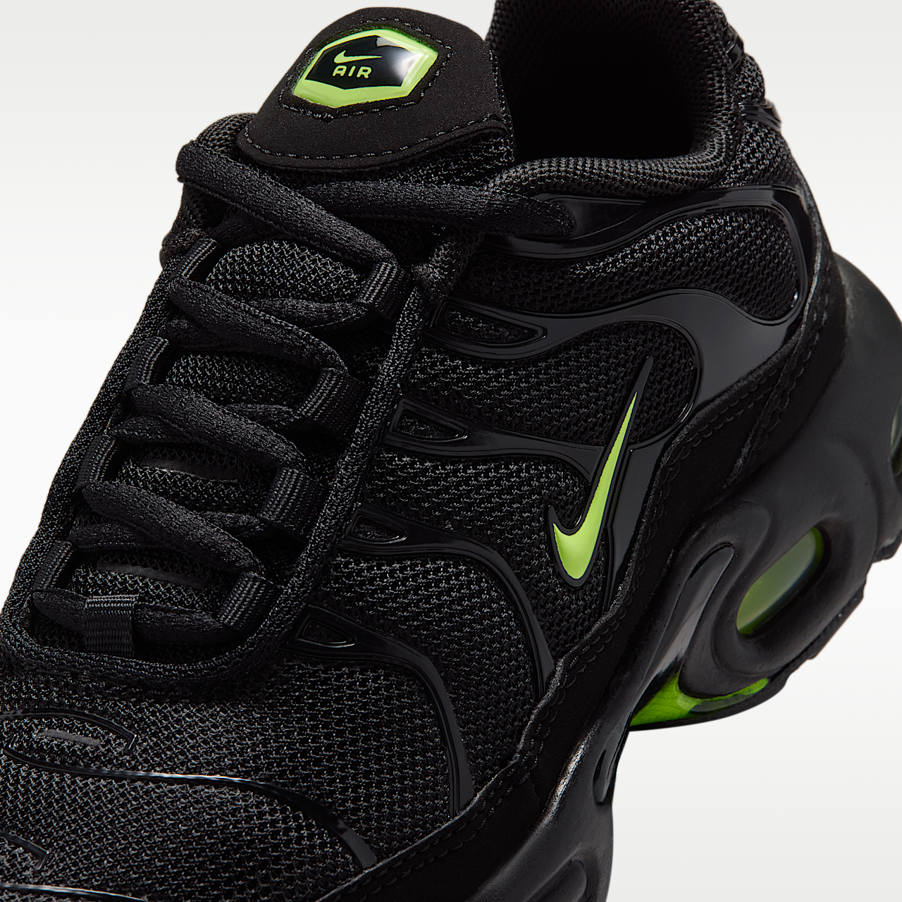 Nike Air Max Plus sneaker Zwart/Zwart/Volt Ice