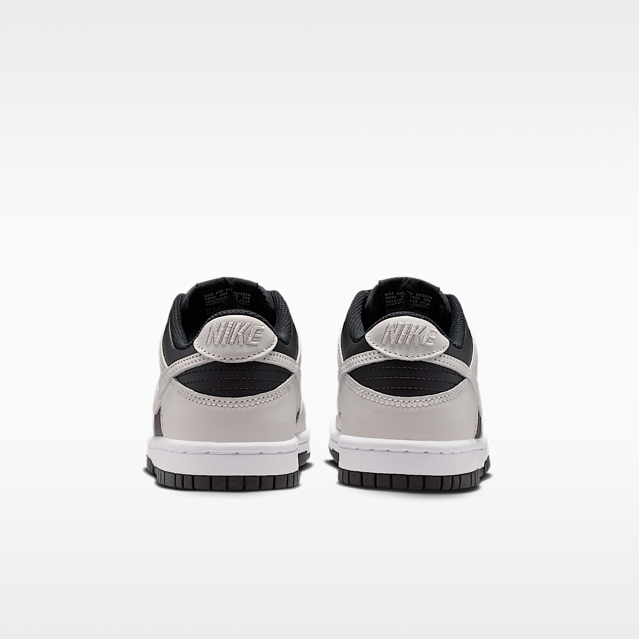 Nike Dunk Low sneaker Zwart/Platinum Tint/Wit/Platinum Tint