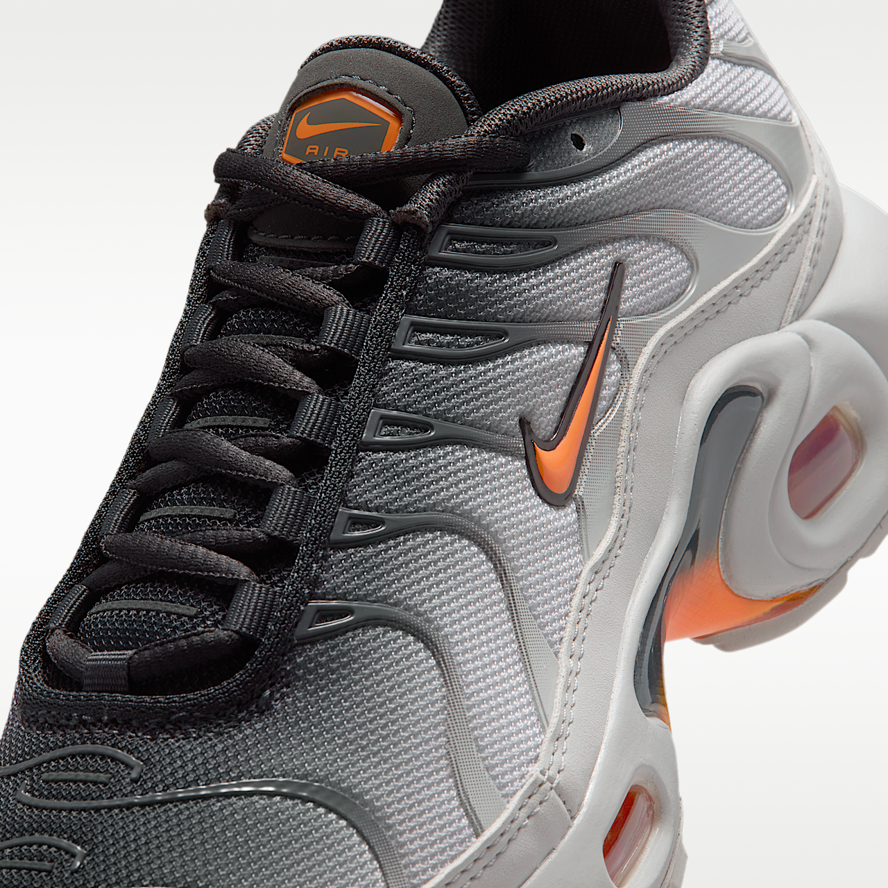 Nike Air Max Plus sneaker Light Smoke Grey/Dark Smoke Grey/Hot Curry