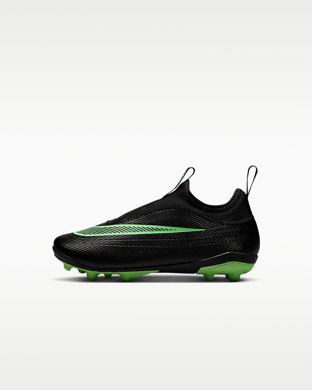 Детские  Nike Jr. Mercurial Vapor 17 Club Little Kids' Multi-Ground Low-Top Soccer Cleats