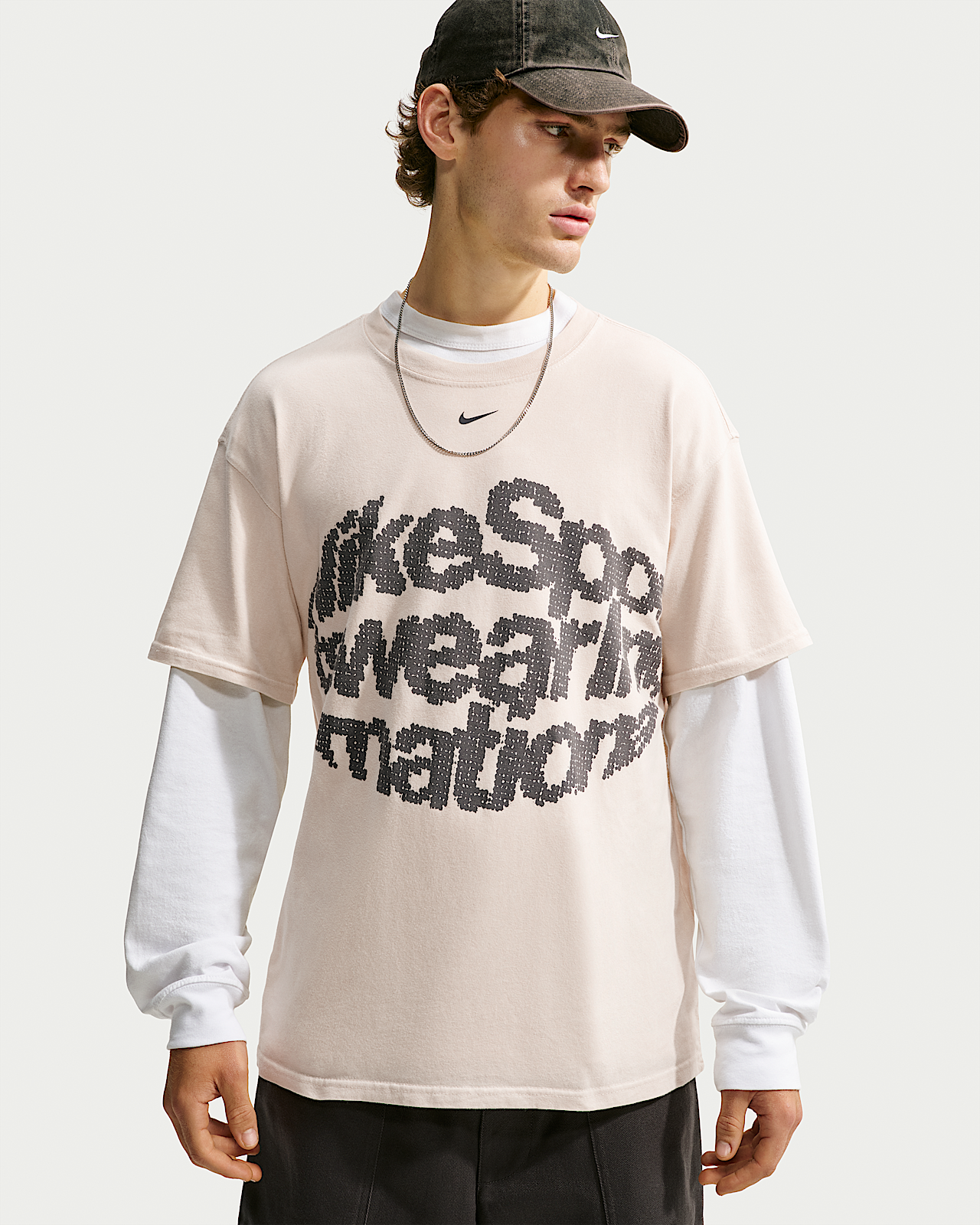 Женская футболка Nike Sportswear