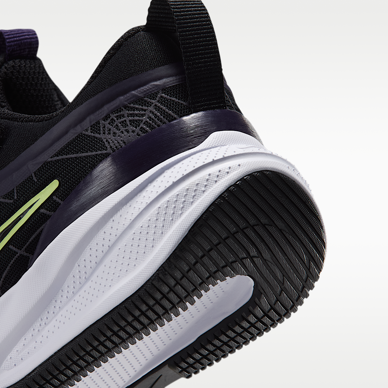 Nike  sneaker Zwart/Purple Dynasty/Barely Volt/Zwart