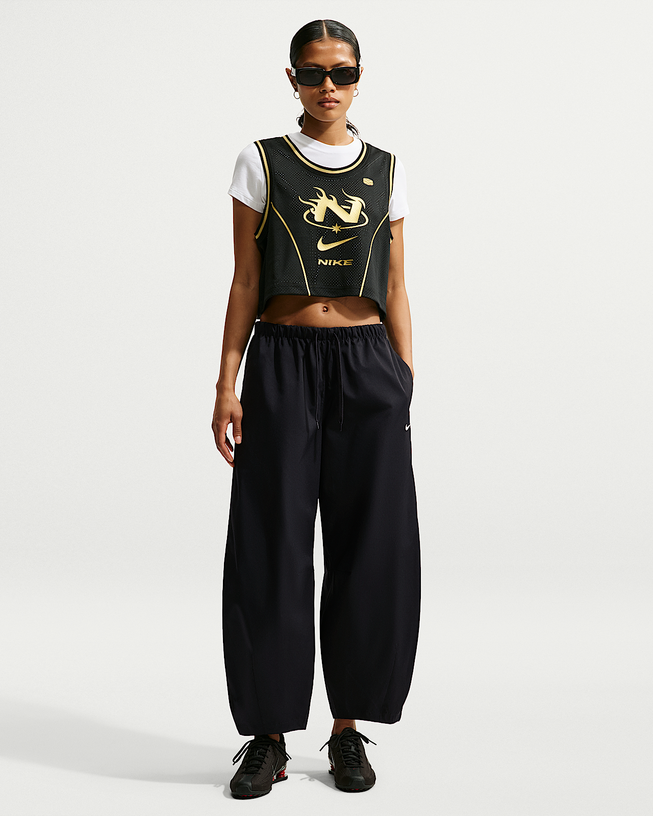Женские  Nike Sportswear Loose Mid-Rise Barrel Pants