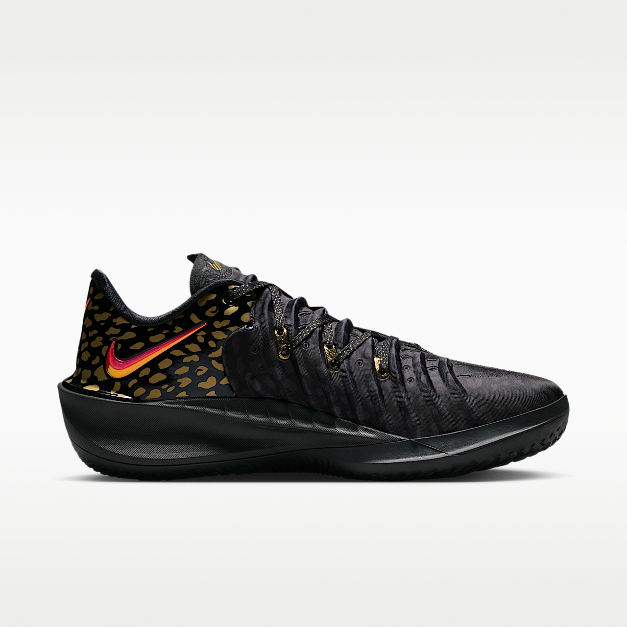 Nike  sneaker Zwart/Metallic Gold/Bright Crimson