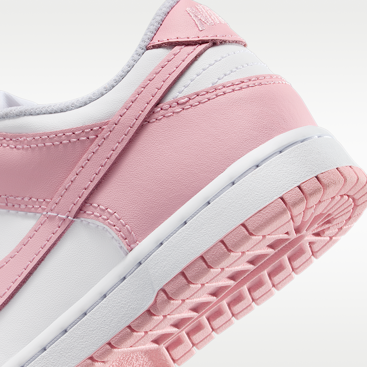 Nike Dunk Low sneaker Wit/Wit/Wit/Medium Soft Pink