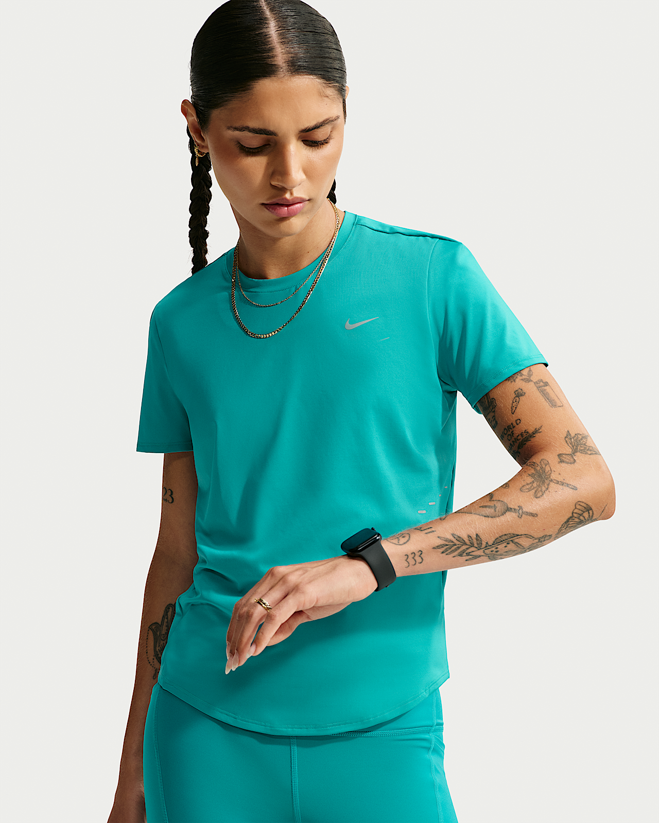 Женские шорты Nike Swift Dri-FIT Short-Sleeve Top для бега