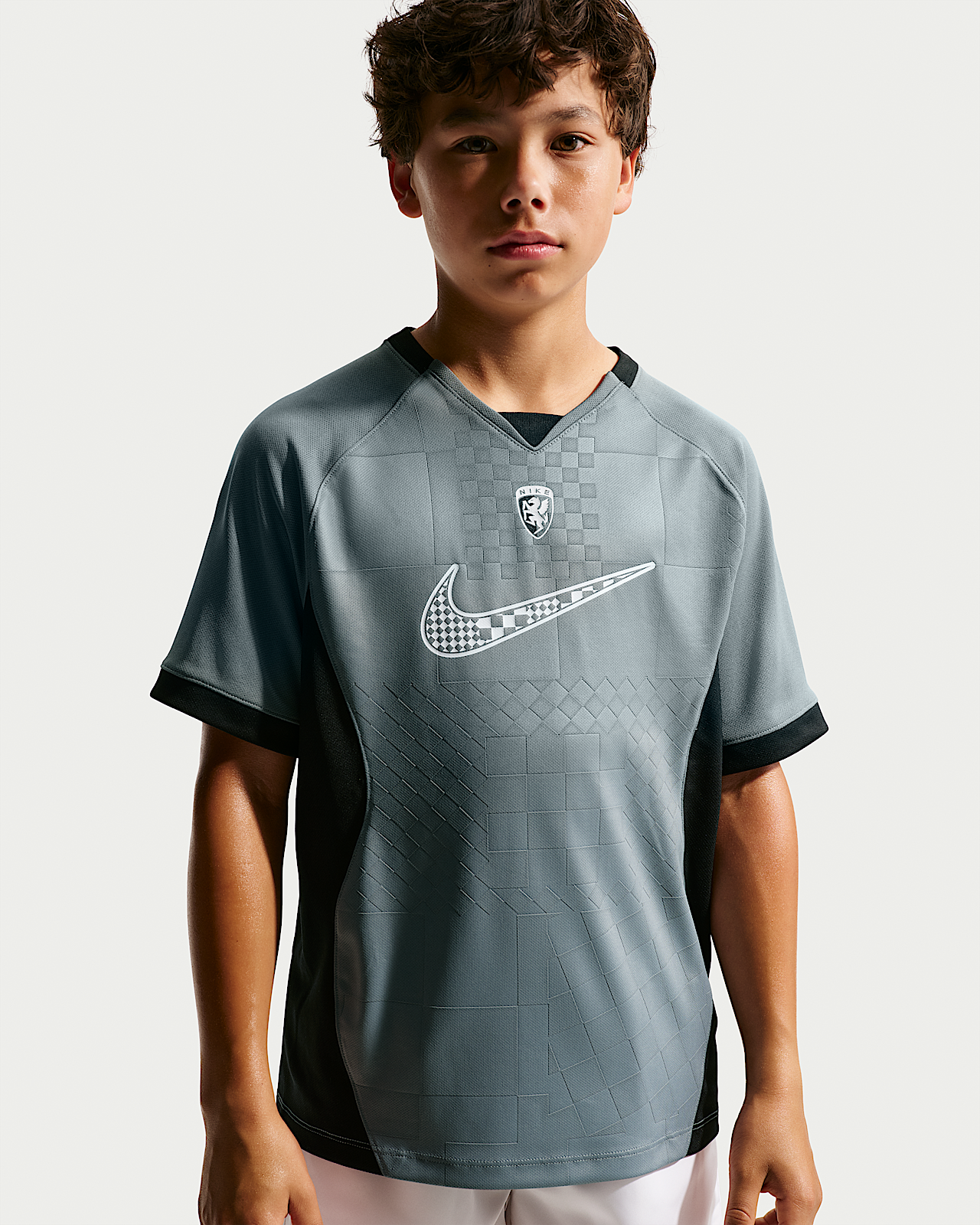 Детские шорты Nike Multi Renew Big Kids' (Boys') Short-Sleeve Top