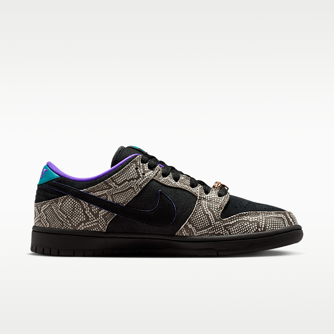Nike Dunk Low sneaker String/Bright Spruce/Fierce Purple/Zwart