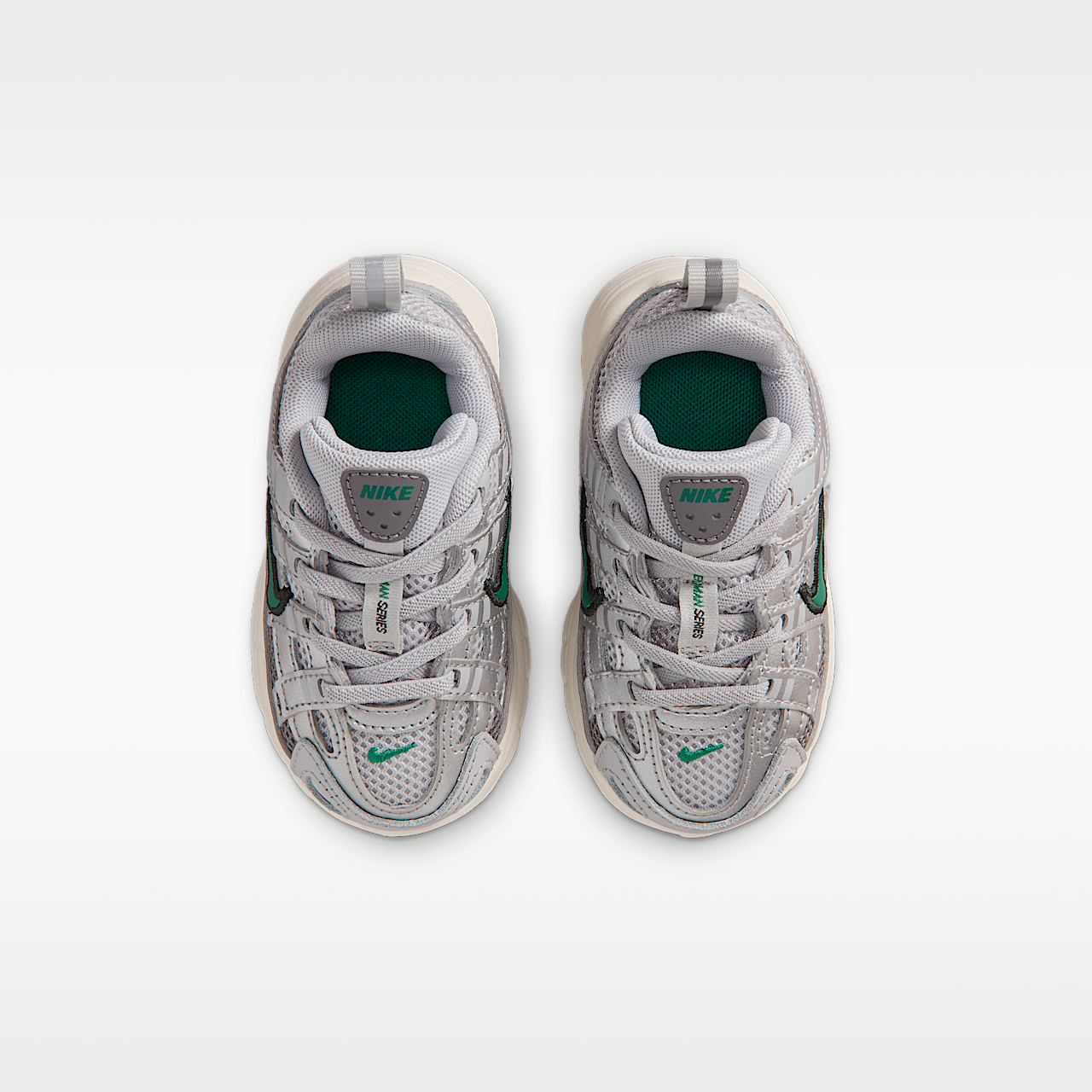 Nike P-6000 sneaker Grey Fog/Metallic Silver/Sail/Malachite