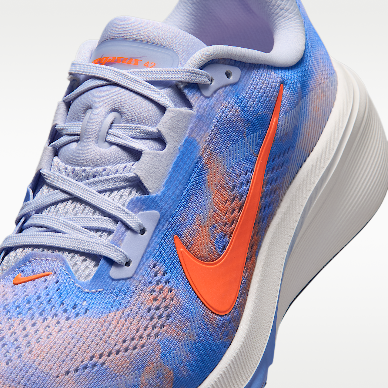 Nike Pegasus sneaker Bleached Lilac/Royal Pulse/Summit White/Hyper Crimson