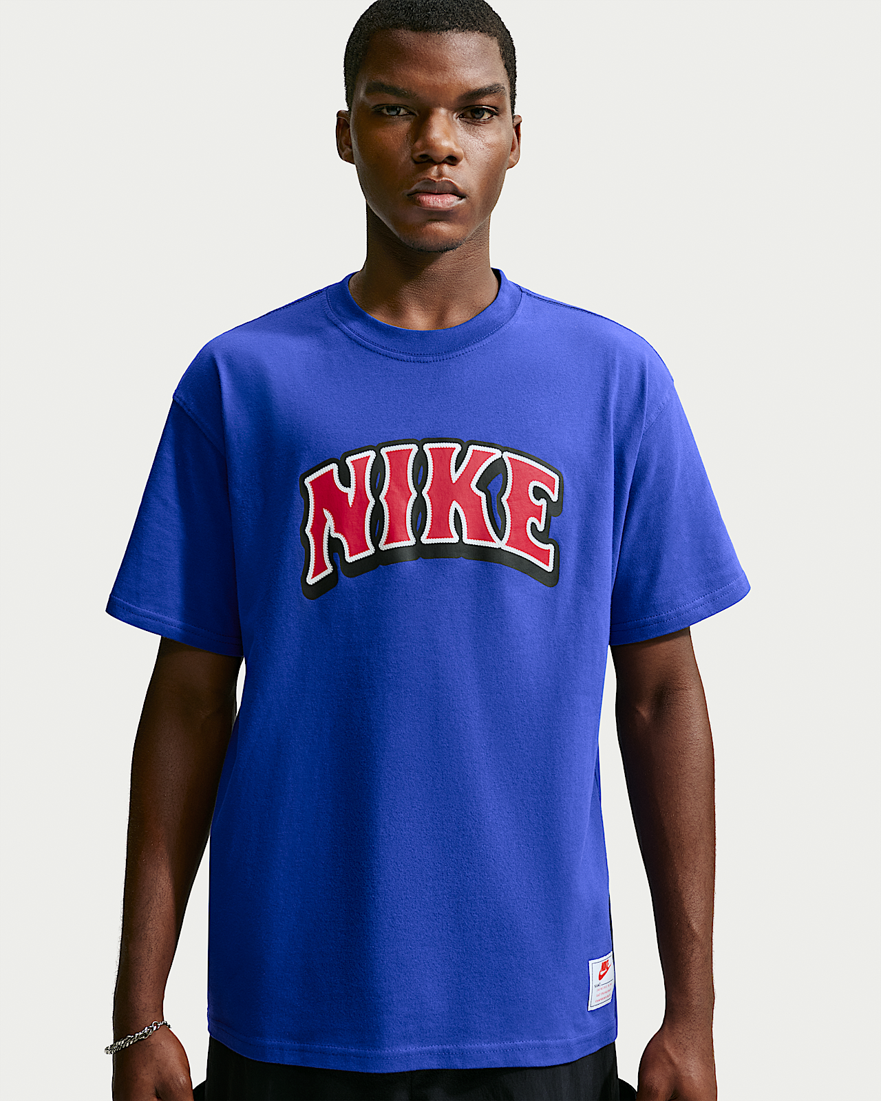 Женская футболка Nike Sportswear