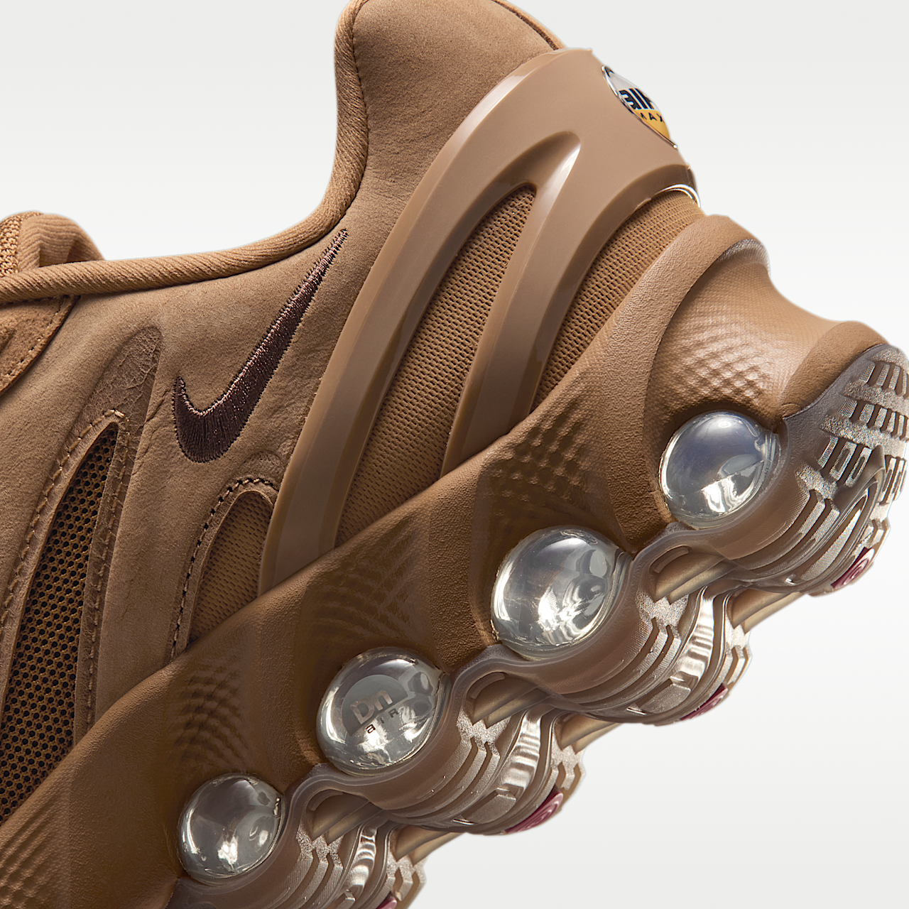 Nike Air Max DN sneaker Flax/Fauna Brown