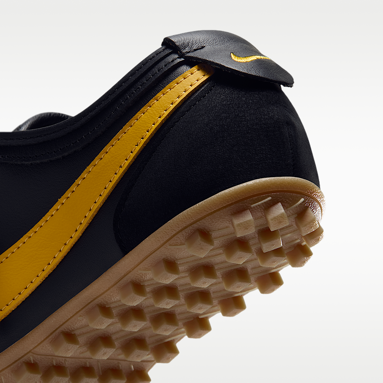 Nike  sneaker Zwart/Gum Light Brown/Pale Ivory/Yellow Ochre
