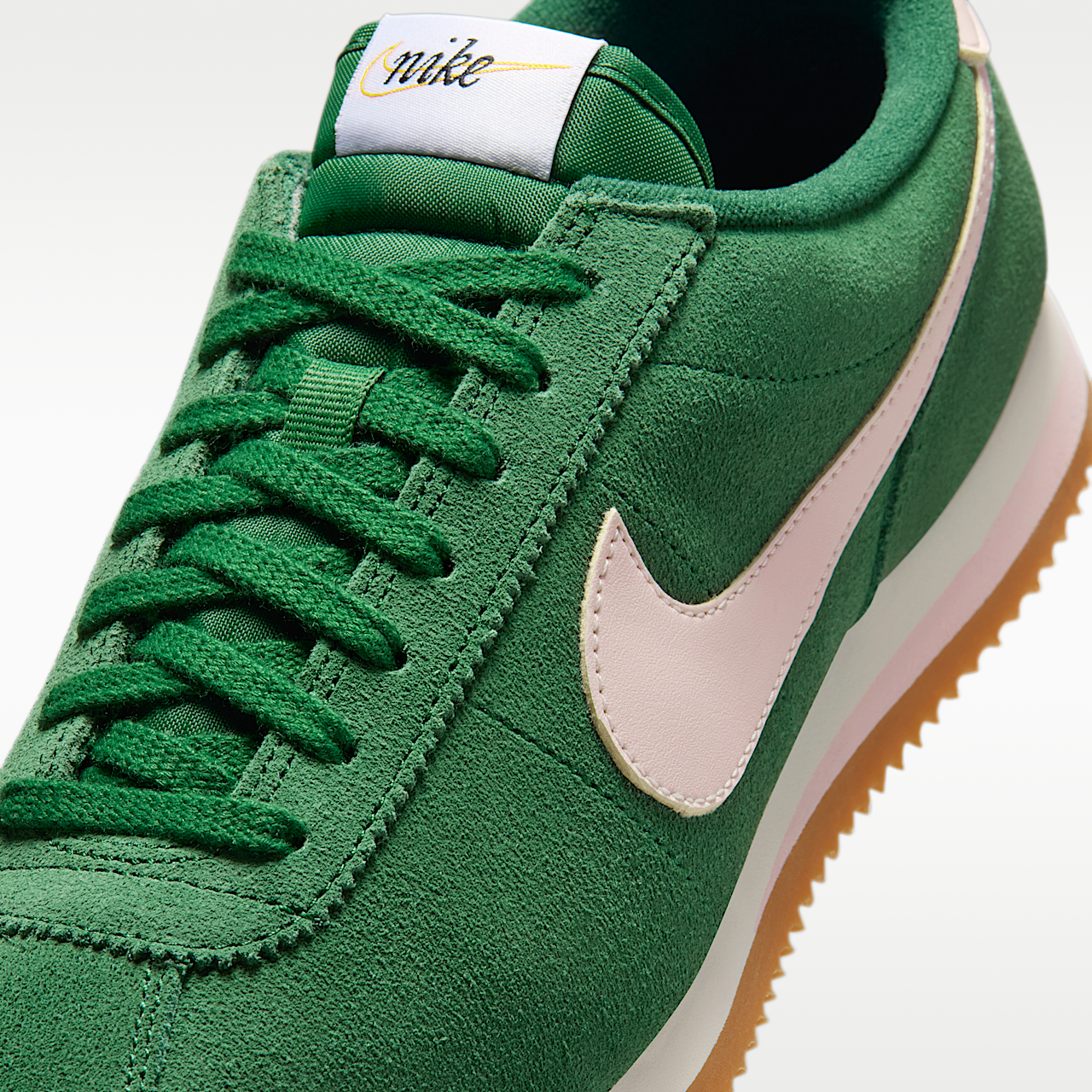 Nike Cortez sneaker Sport Green/Sail/Gum Light Brown/Pink Foam
