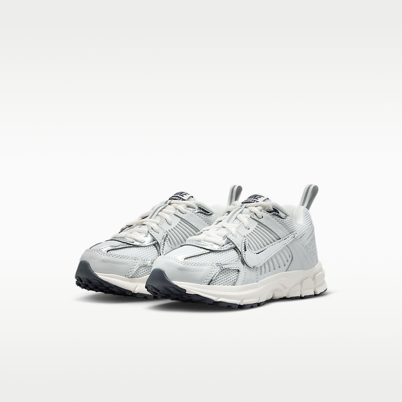 Nike Vomero sneaker Photon Dust/Gridiron/Sail/Chrome