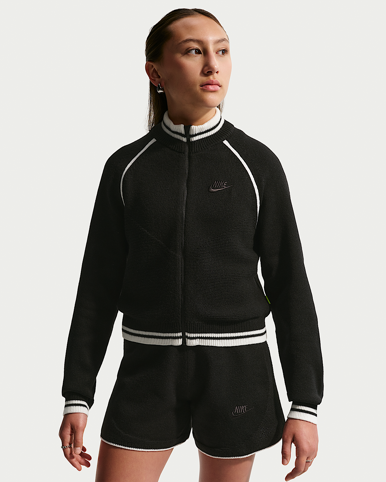 Детская куртка Nike Sportswear Collection Big Kids' (Girls') Sweater Track