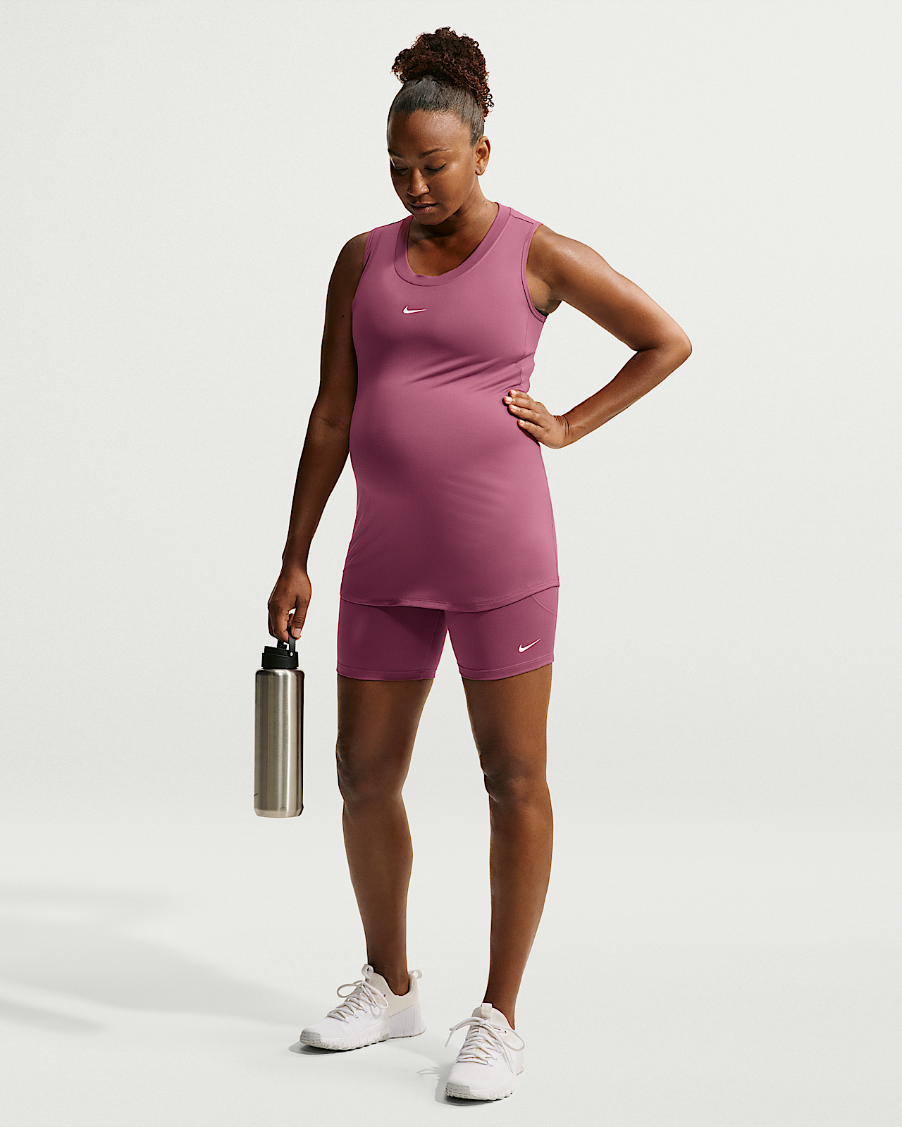 Женские шорты Nike (M) One Dri-FIT High-Waisted 8" Biker Shorts With Pockets (Maternity)