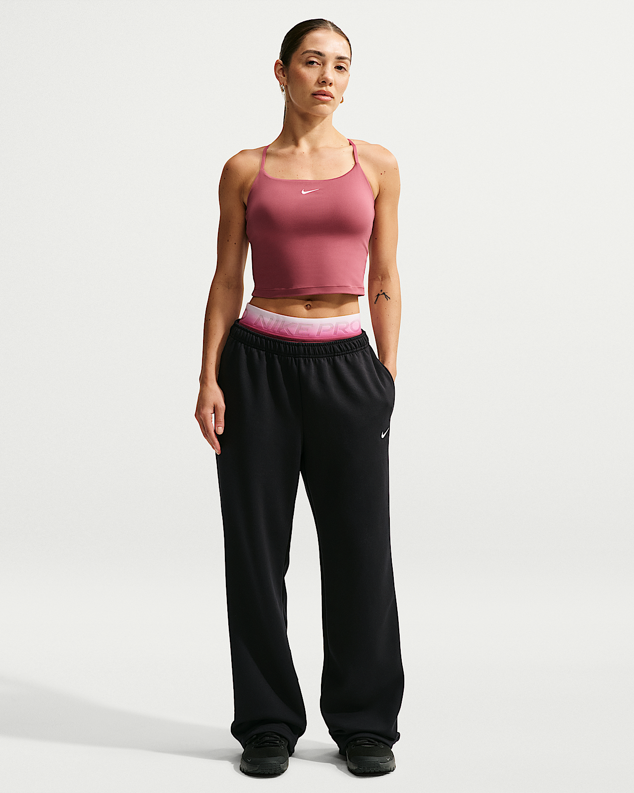 Женские  Nike Studio Fleece Sport Dri-FIT Mid-Rise Open-Hem Pants
