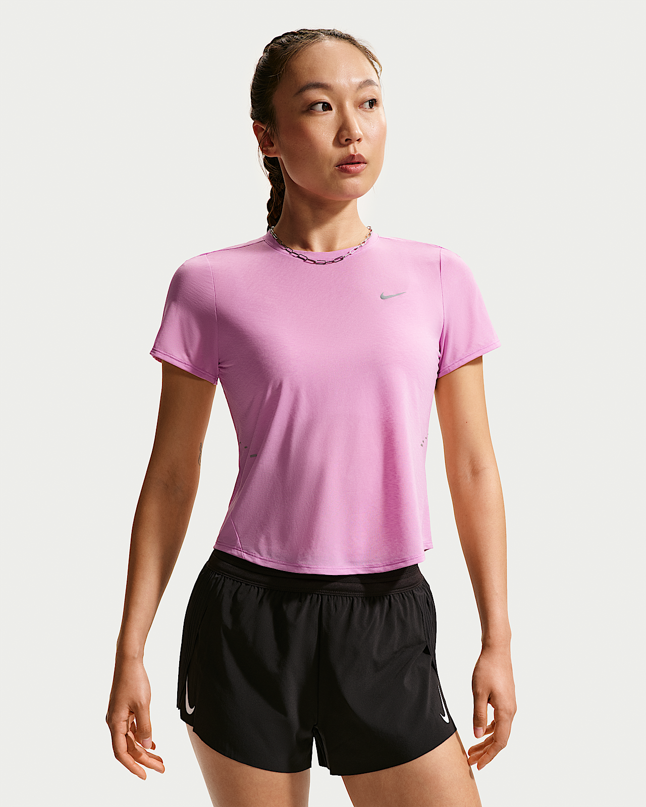 Женские шорты Nike Swift Breathe Dri-FIT Short-Sleeve Top для бега