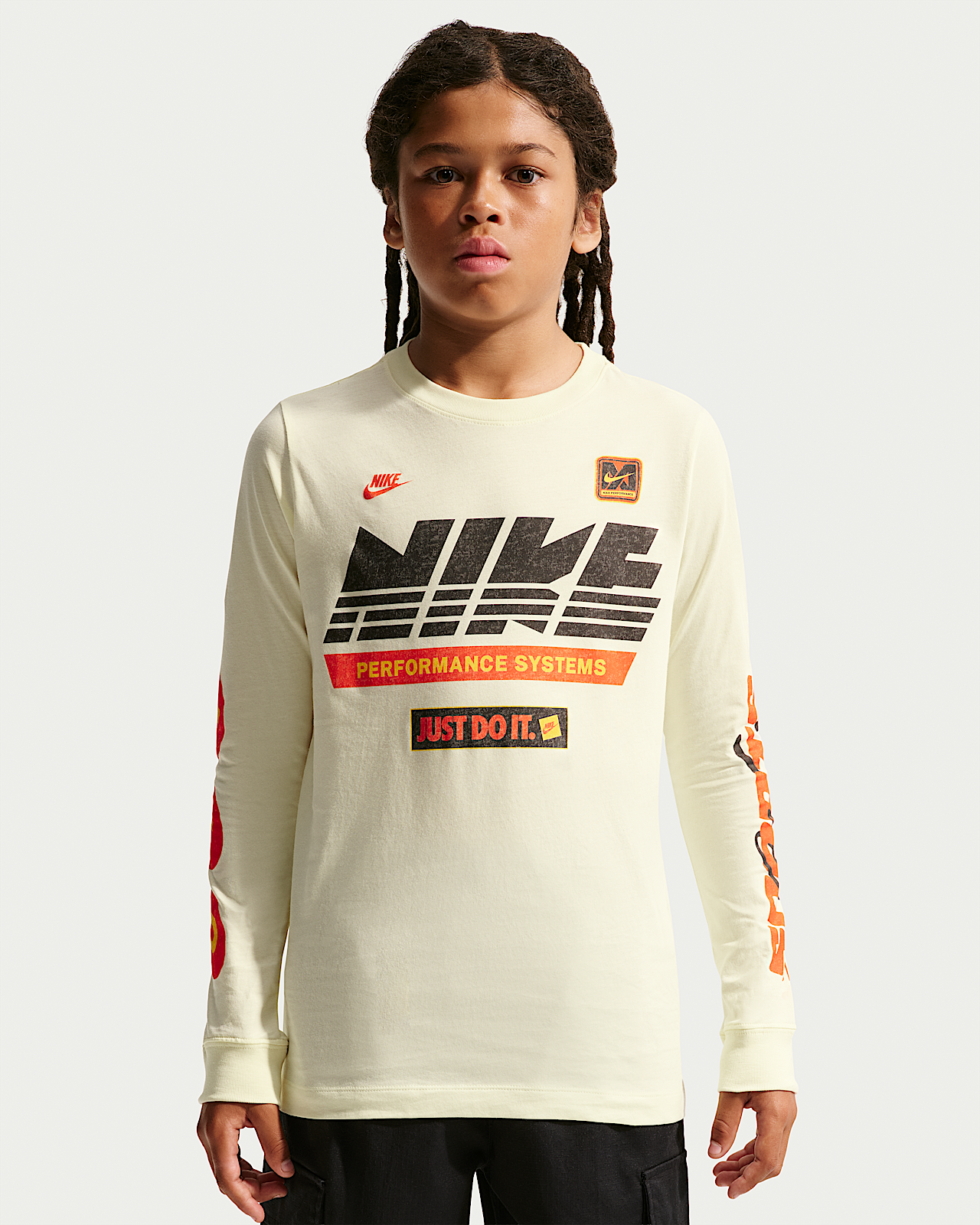 Детская футболка Nike Sportswear Big Kids' Long-Sleeve