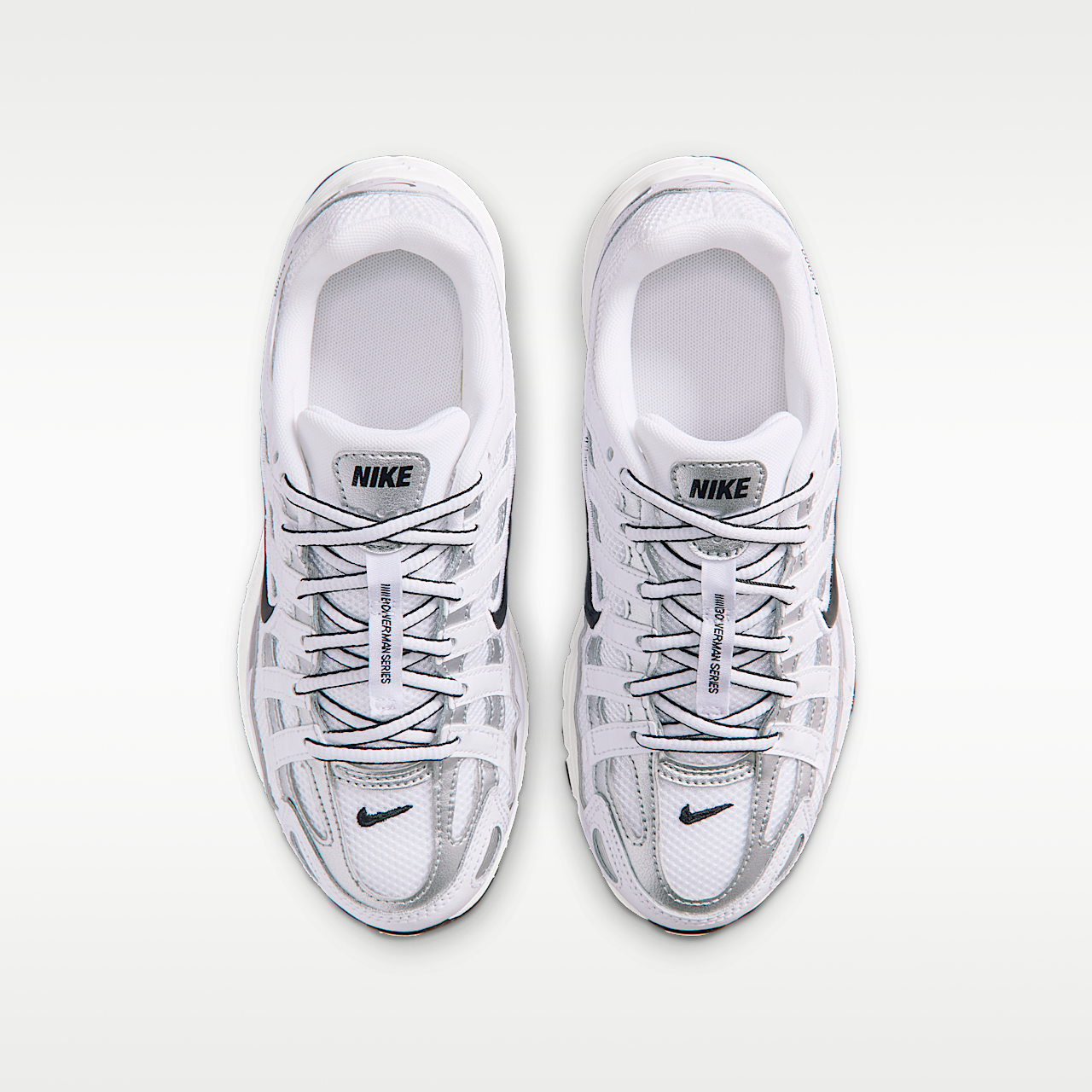 Nike P-6000 sneaker Wit/Metallic Silver/Zwart