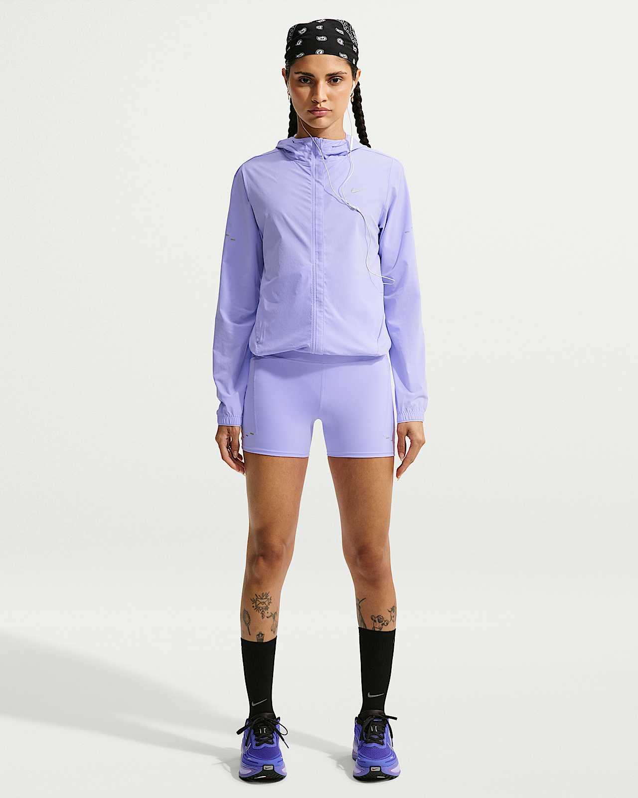 Женские тайтсы Nike Swift High-Waisted 4" Tight Shorts with Pockets для бега