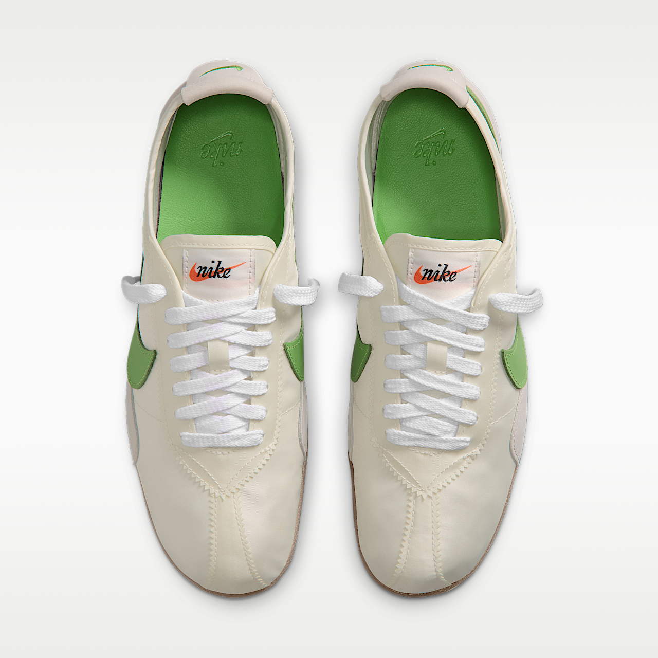 Nike  sneaker Sail/Light Bone/Chlorophyll