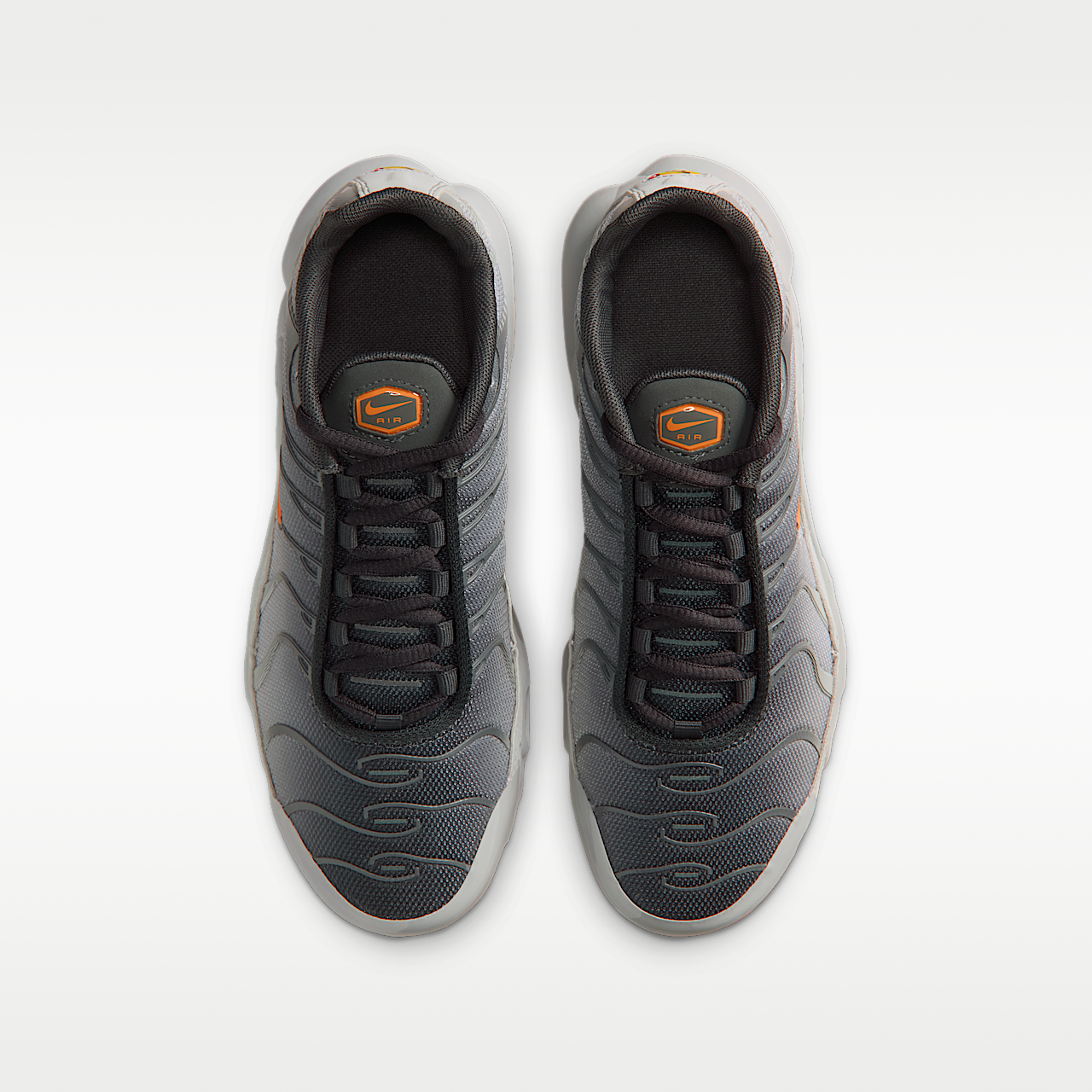 Nike Air Max Plus sneaker Light Smoke Grey/Dark Smoke Grey/Hot Curry
