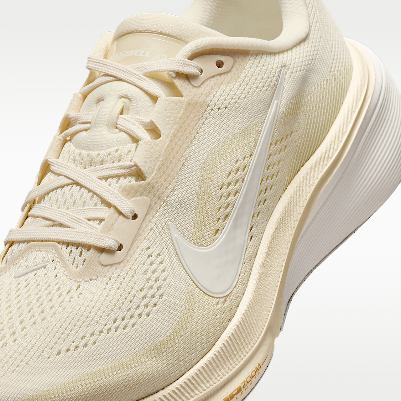 Nike Pegasus sneaker Pale Ivory/Coconut Milk/Summit White