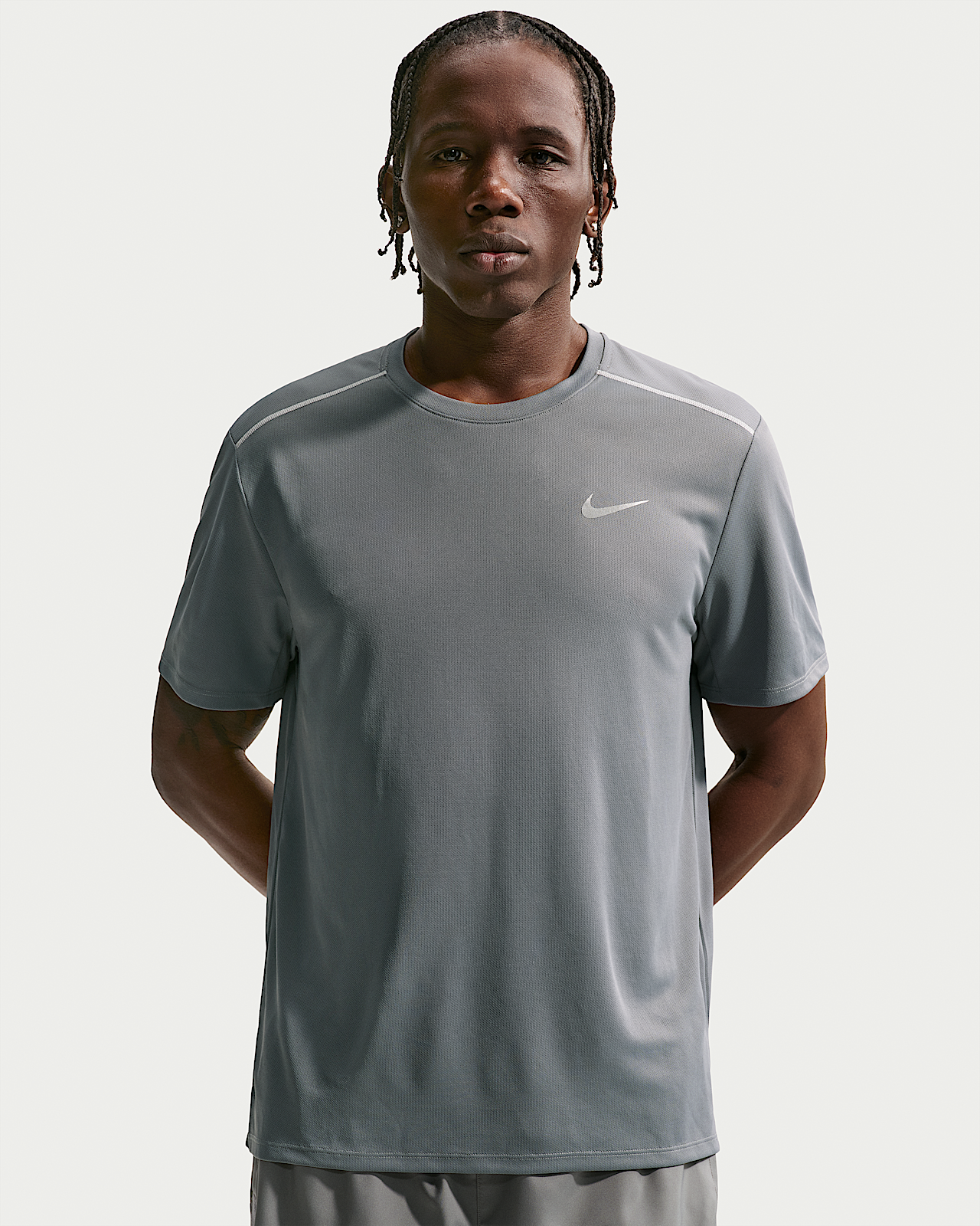 Мужские шорты Nike Miler Dri-FIT Short-Sleeve Top для бега