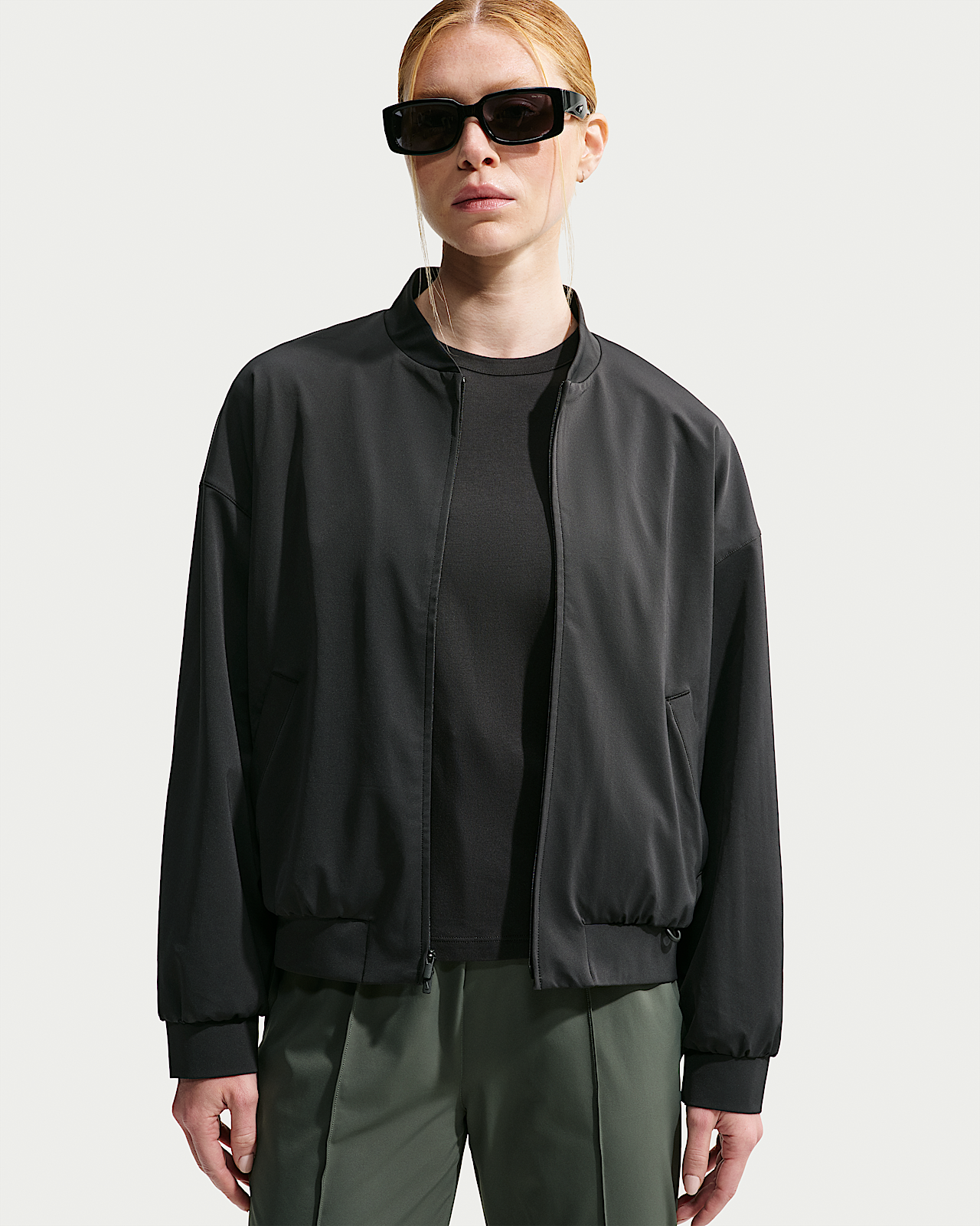 Женская куртка Nike 24.7 PerfectStretch Dri-FIT UV Protection Oversized Bomber