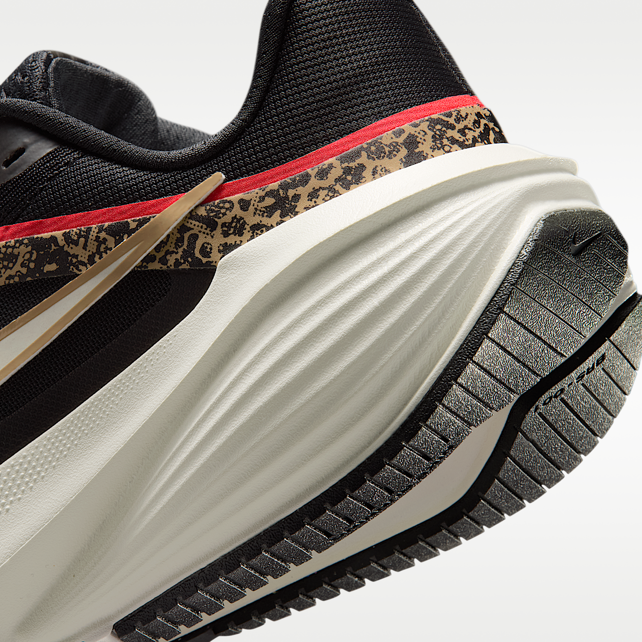 Nike  sneaker Zwart/British Khaki/Fusion Red/Sail