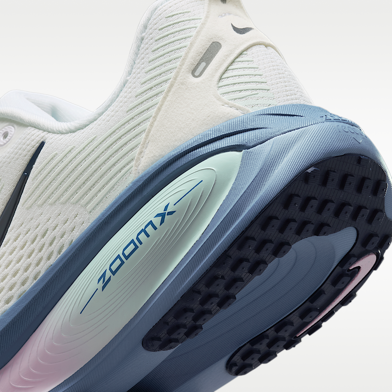 Nike Vomero sneaker Wit/Work Blue/Barely Green/Midnight Navy
